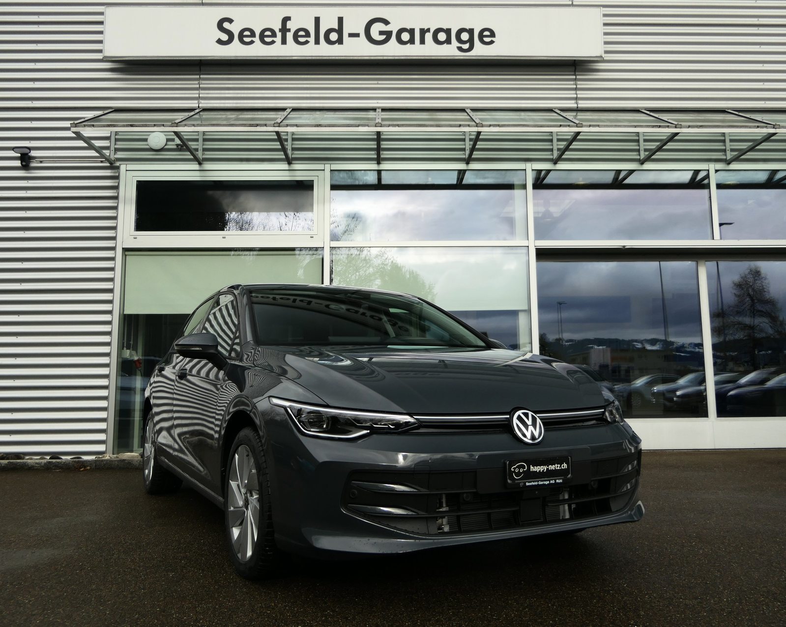 VW Golf Life PHEV
