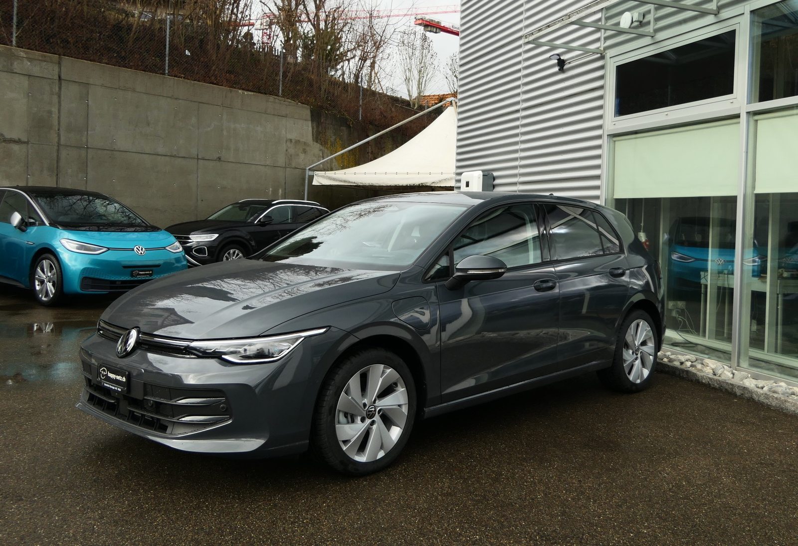 VW Golf Life PHEV, Full-Hybrid Petrol/Electric, Second hand / Used, Automatic - 4