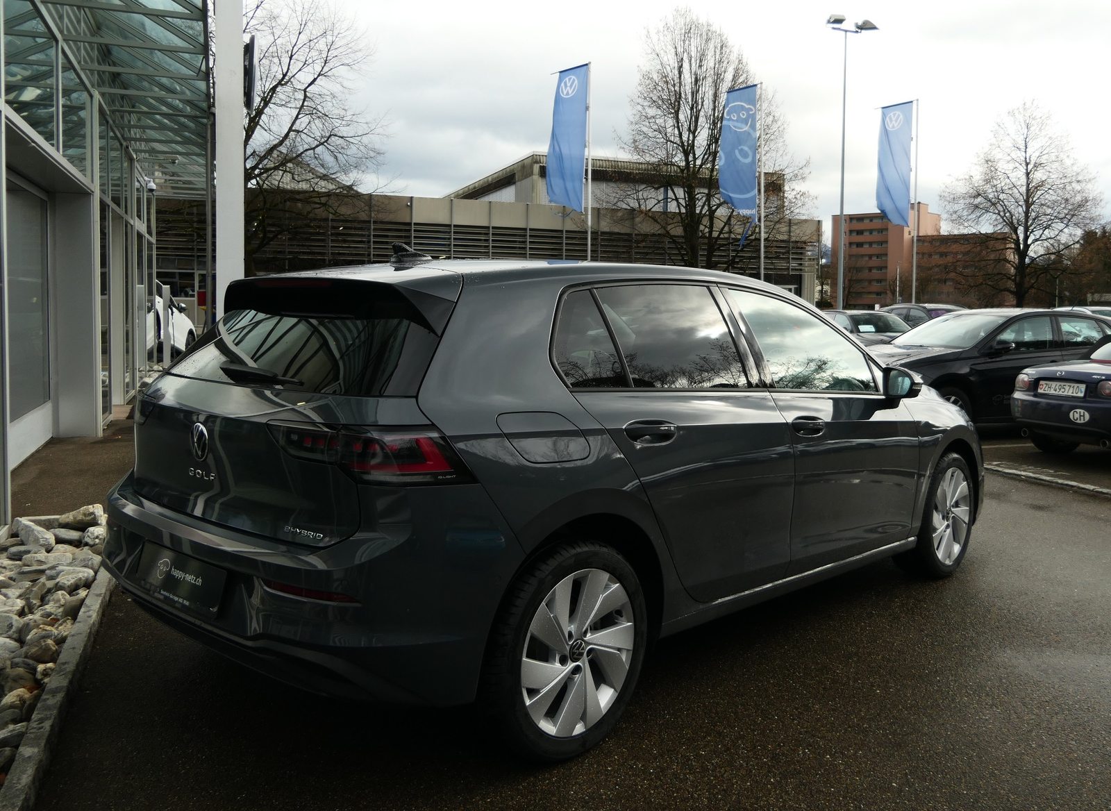 VW Golf Life PHEV, Full-Hybrid Petrol/Electric, Second hand / Used, Automatic - 5