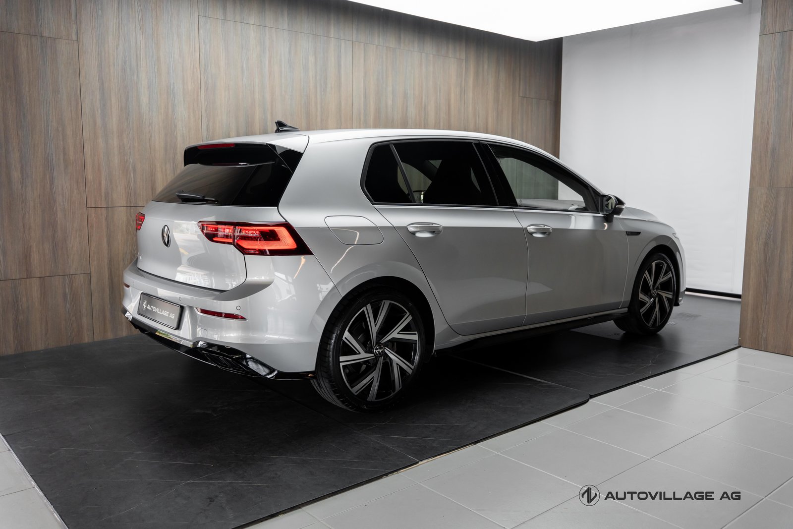 VW Golf 1.5 eTSI mHEV ACT R-Line 75 Edition DSG, Hybride Léger Essence/Électricité, Occasion / Utilisé, Automatique - 2