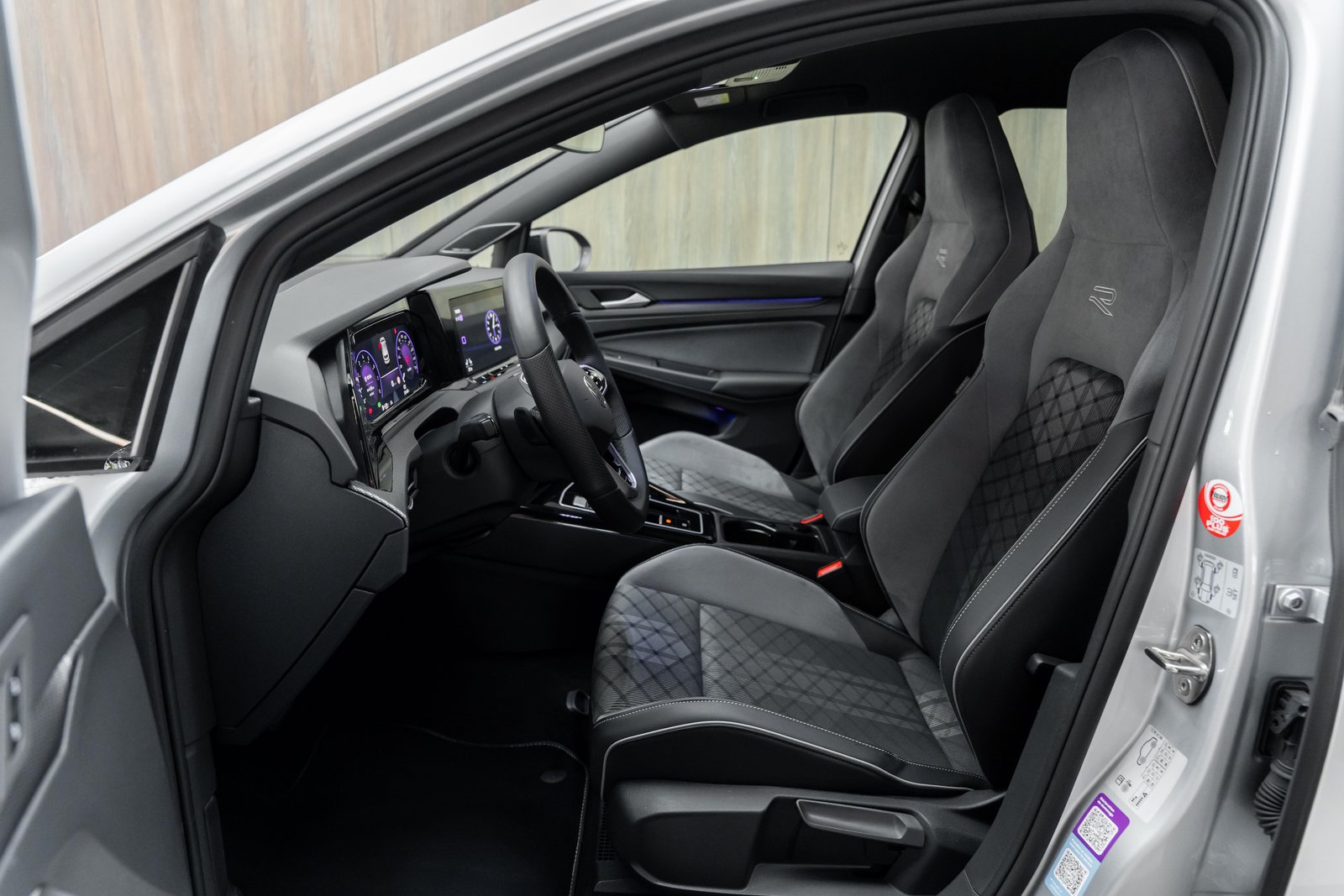 VW Golf 1.5 eTSI mHEV ACT R-Line 75 Edition DSG, Hybride Léger Essence/Électricité, Occasion / Utilisé, Automatique - 5