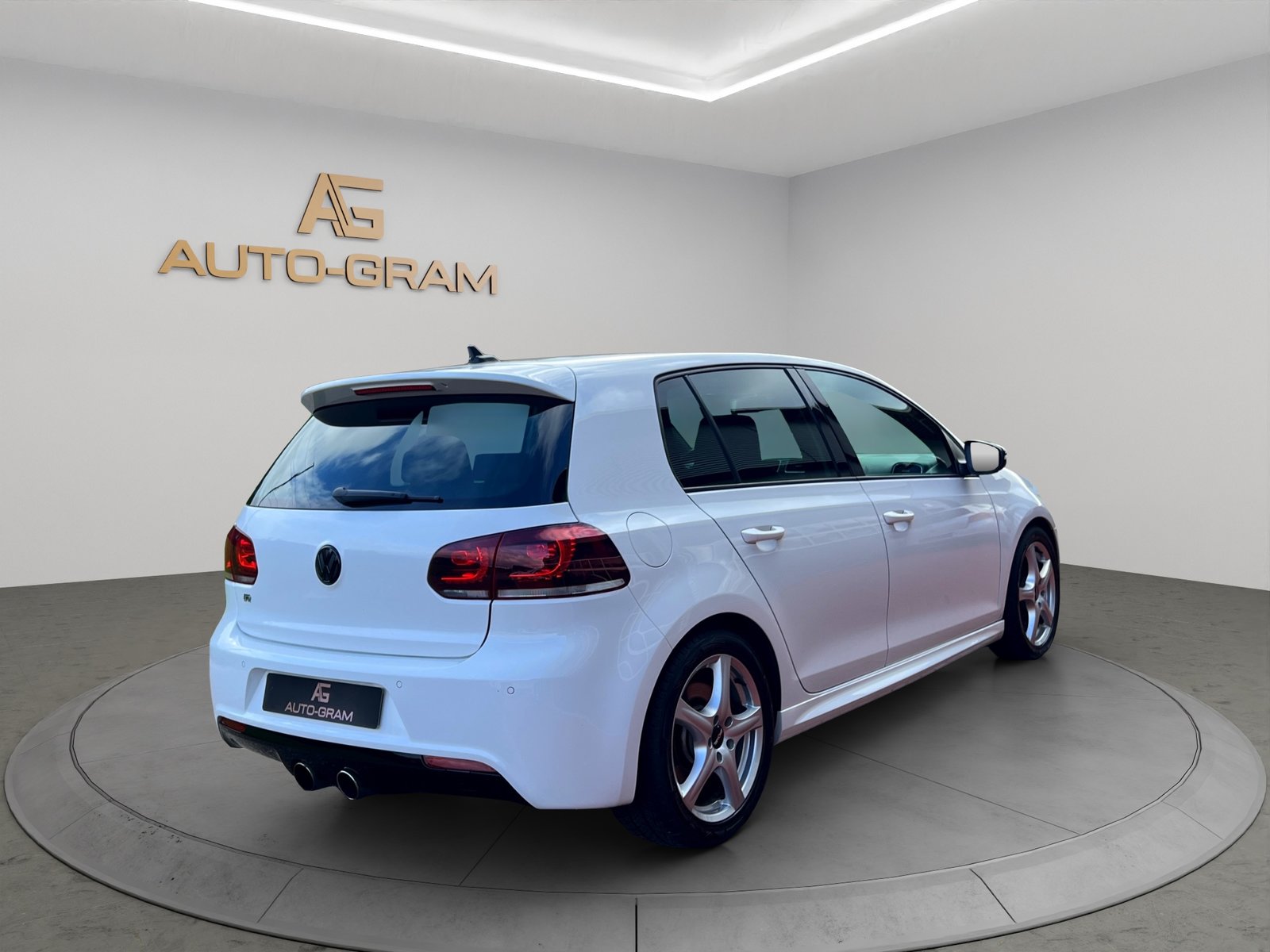 VW Golf 2.0 TSI R 4Motion DSG, Benzina, Occasioni / Usate, Automatico - 5