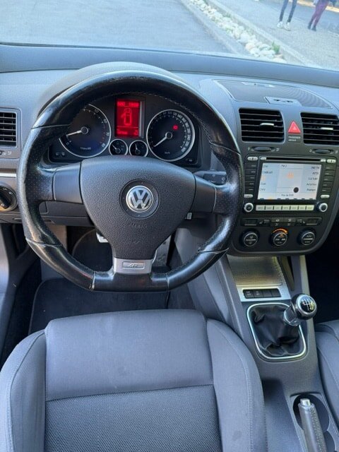 VW Golf R32 4Motion, Benzin, Occasion / Gebraucht, Handschaltung - 4