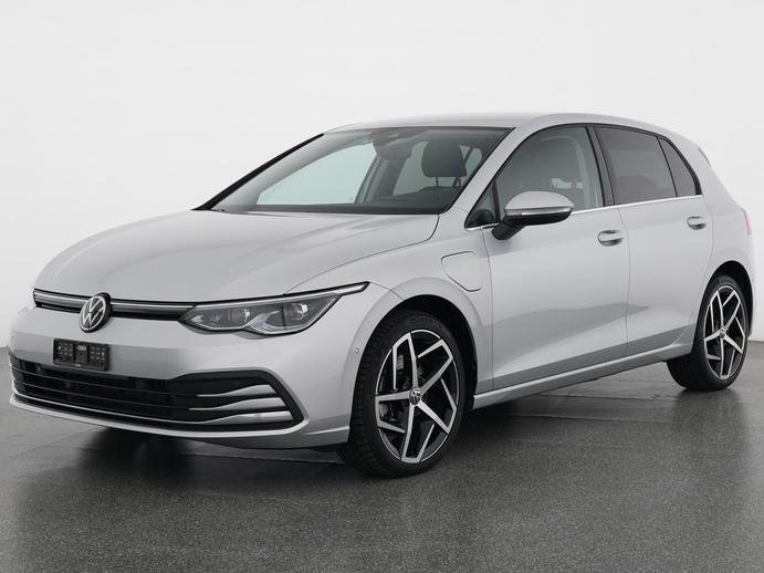 VW Golf 1.4 TSI PHEV Style, Plug-in-Hybrid Benzin/Elektro, Occasion / Gebraucht, Automatik
