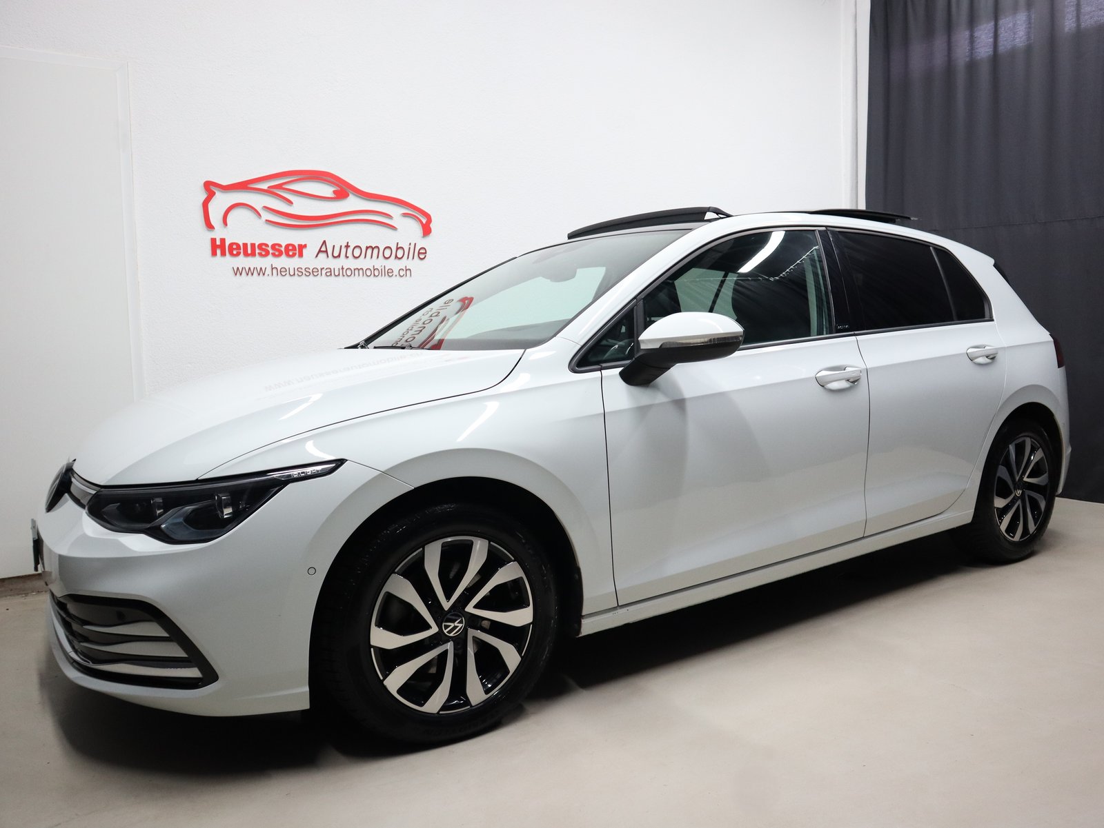 VW Golf 2.0 TDI Life DSG - Panorama - IQ Light - Navi - Head, Diesel, Occasion / Utilisé, Automatique - 2