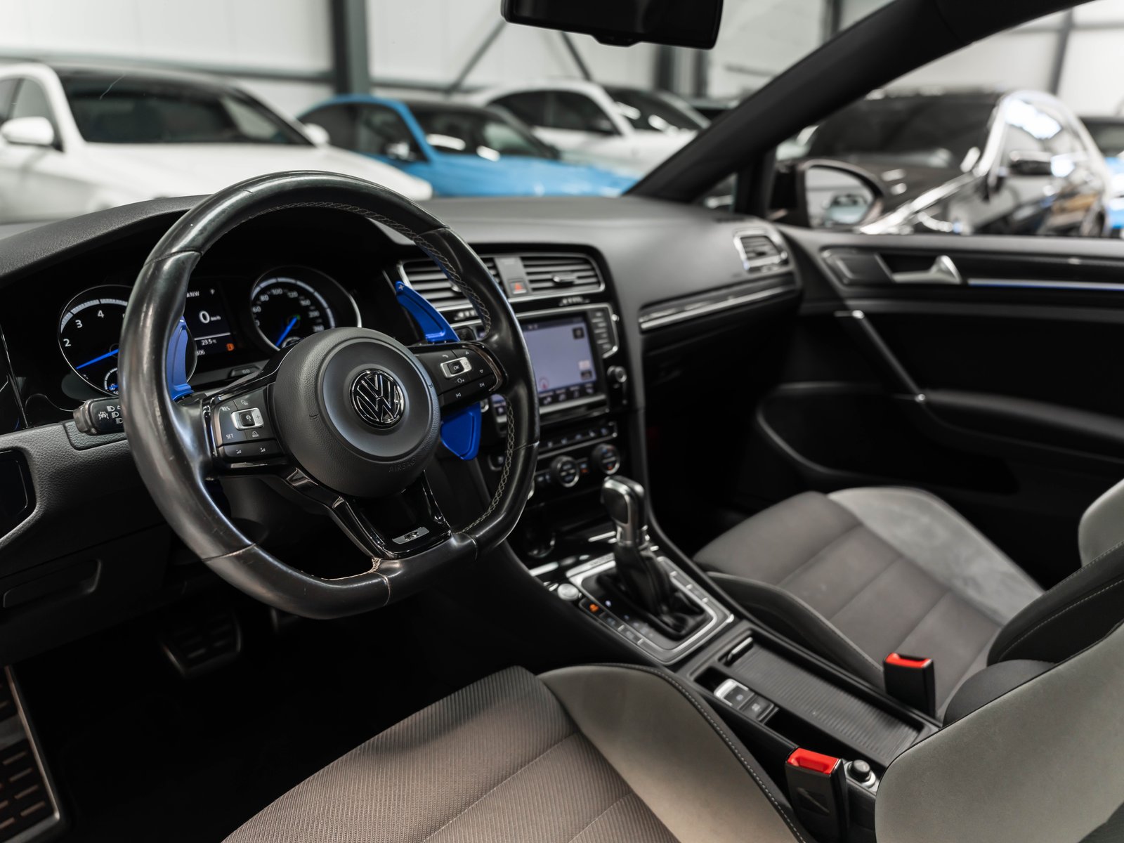 VW Golf 2.0 TSI R 4Motion DSG, Essence, Occasion / Utilisé, Automatique - 7