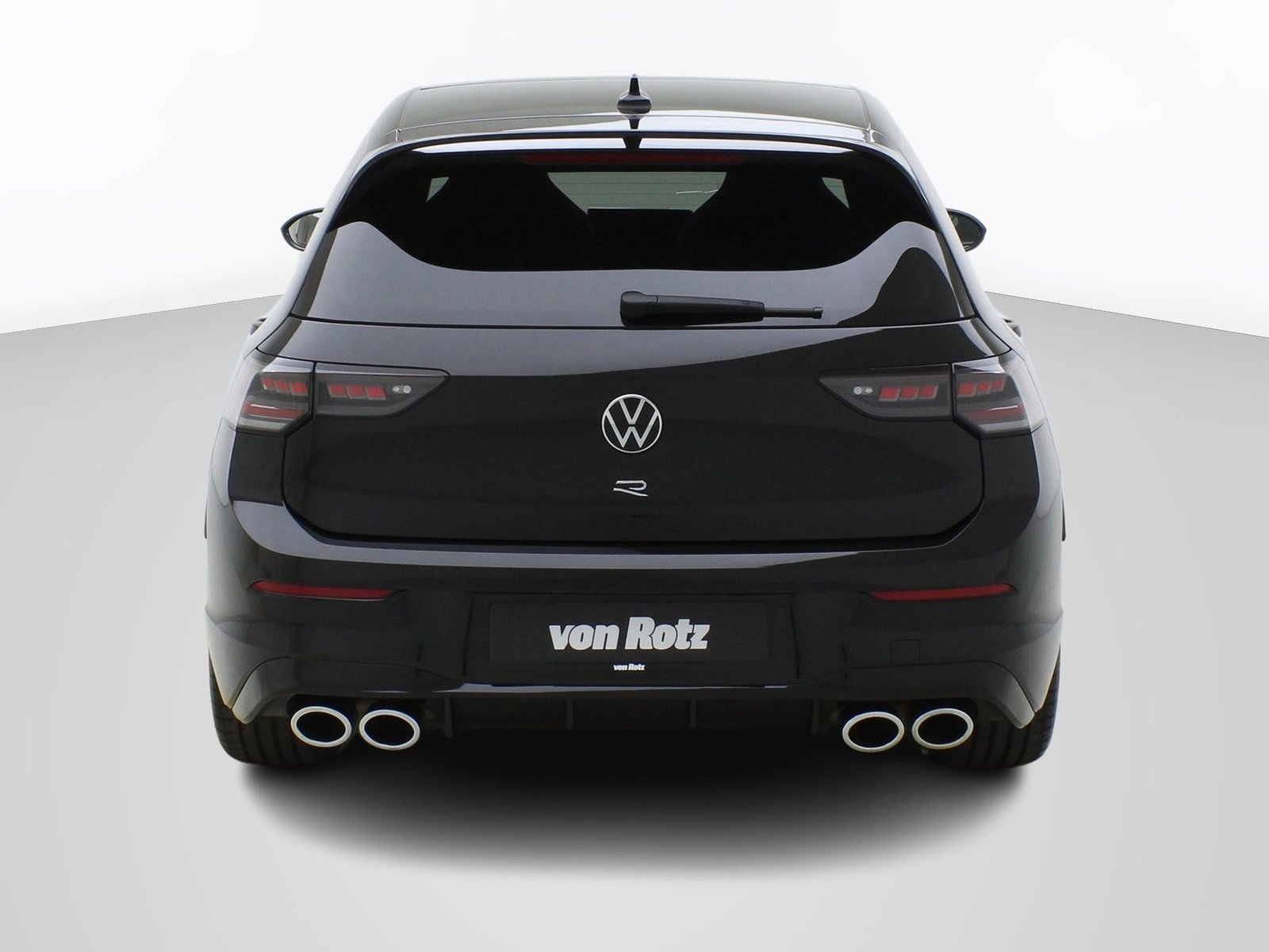 VW Golf 8.5 2.0 TSI DSG R Black Edition 4Motion **VW Werksga, Petrol, Second hand / Used, Automatic - 4