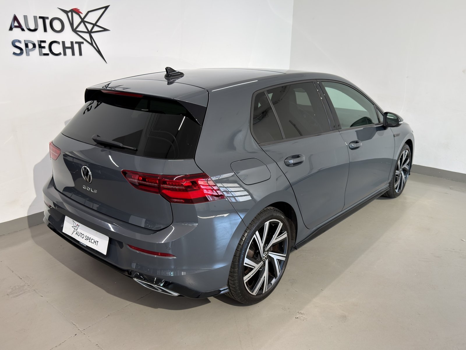 VW Golf 2.0 TDI R-Line DSG, Diesel, Second hand / Used, Automatic - 5