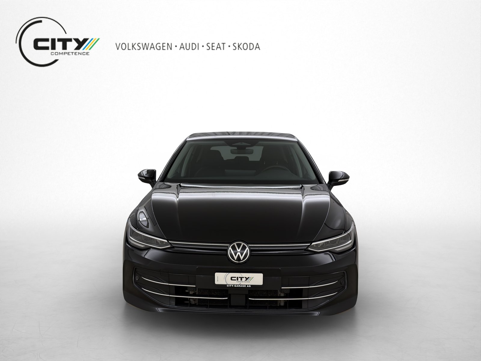 VW Golf 8 1.5 eTSI Goal DSG, Mild-Hybrid Petrol/Electric, Second hand / Used, Automatic - 4