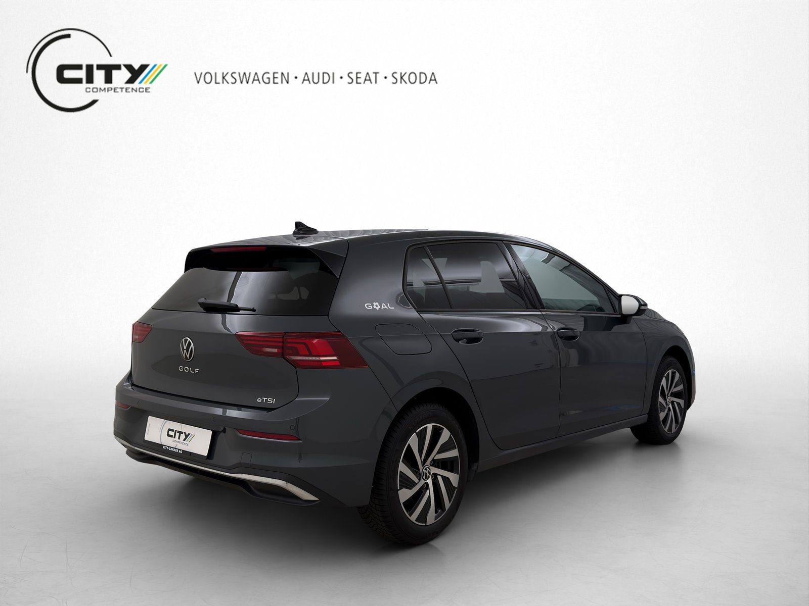 VW Golf 8 1.5 eTSI Goal DSG, Mild-Hybrid Petrol/Electric, Second hand / Used, Automatic - 2