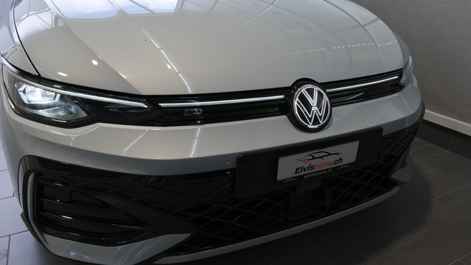 VW Golf 1.5 e TSI mHEV R-Line DSG * Black Style *, Hybride Leggero Benzina/Elettrica, Occasioni / Usate, Automatico - 7