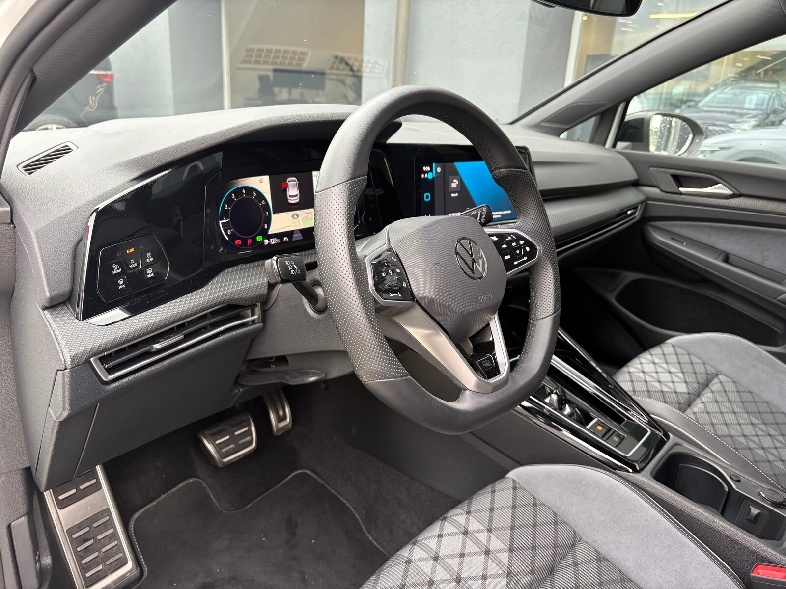VW Golf 1.5 eTSI mHEV ACT R-Line DSG, Hybride Leggero Benzina/Elettrica, Occasioni / Usate, Automatico - 6