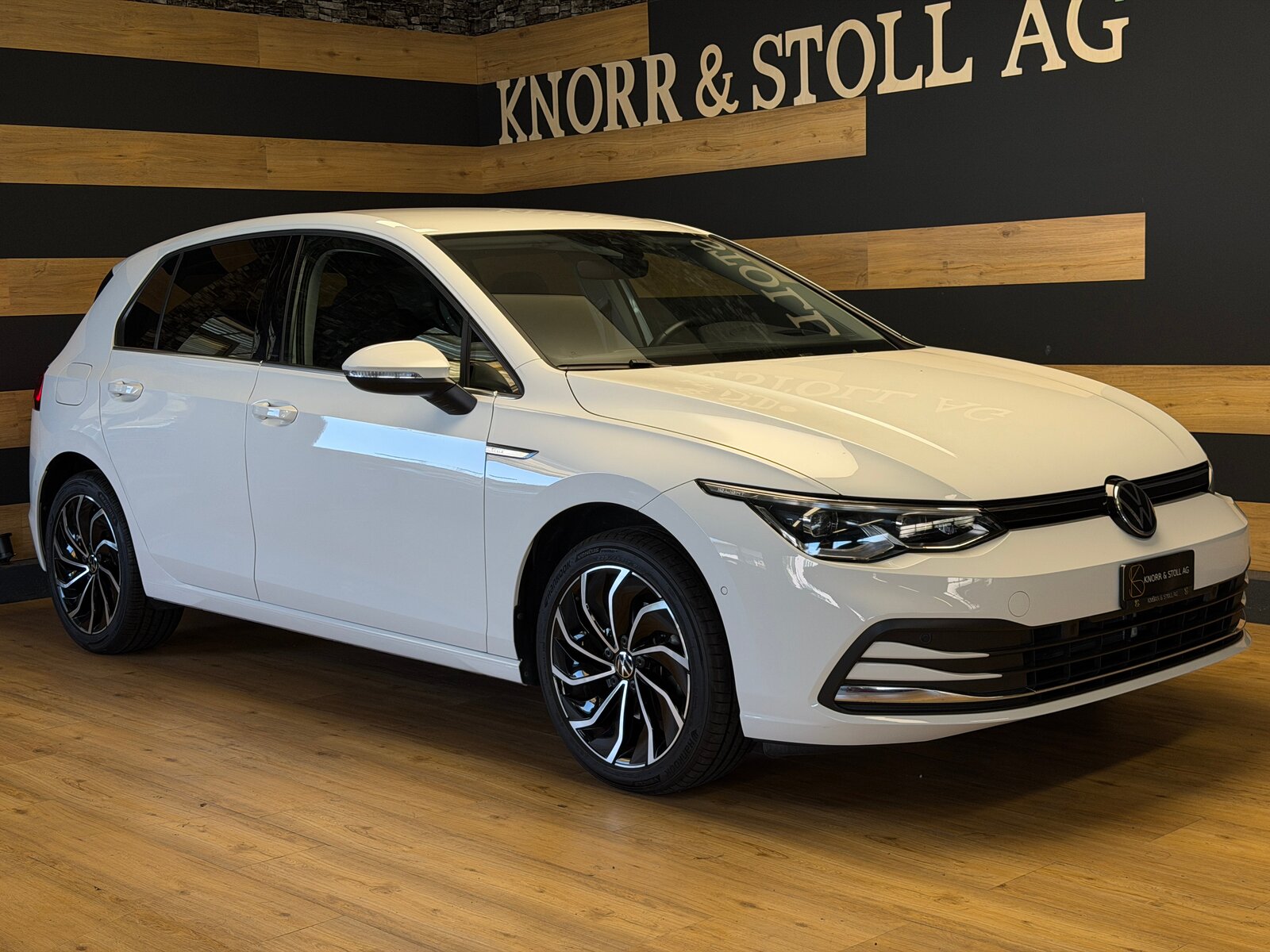 VW Golf 1.5 eTSI mHEV ACT Style DSG, Mild-Hybrid Petrol/Electric, Second hand / Used, Automatic - 3