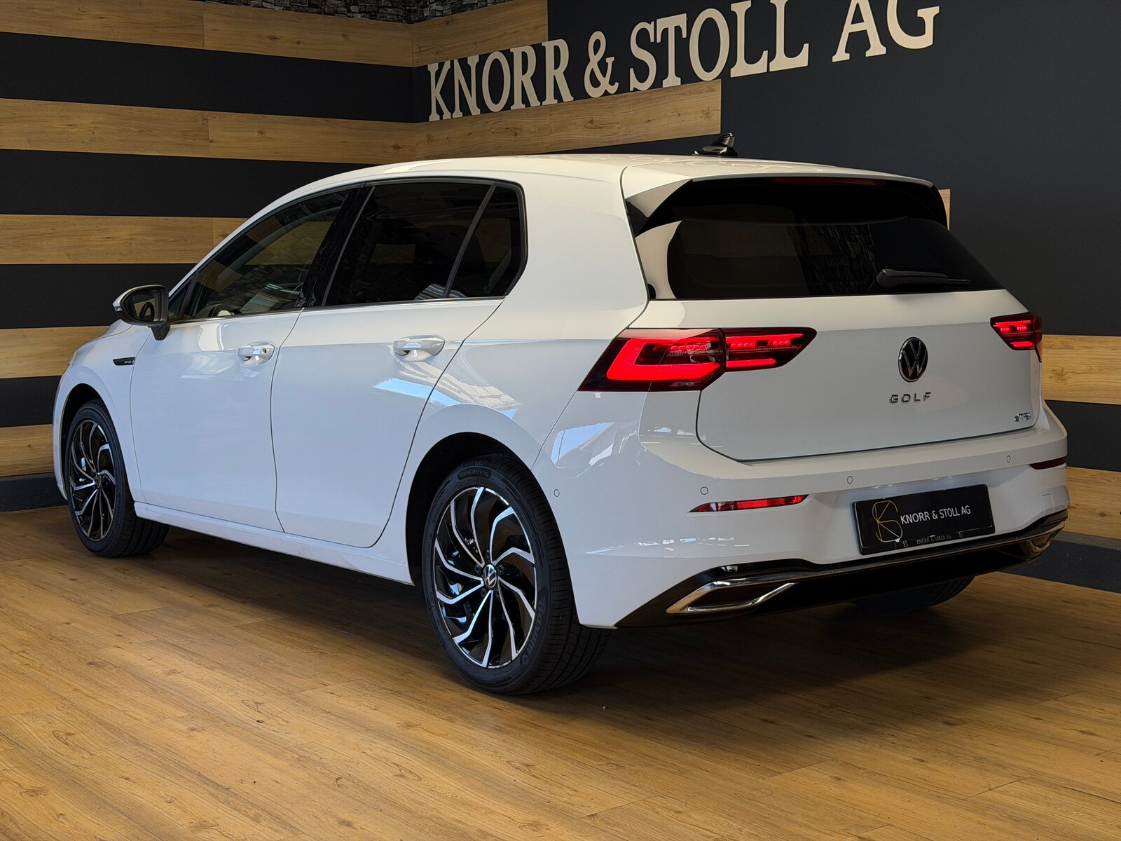 VW Golf 1.5 eTSI mHEV ACT Style DSG, Mild-Hybrid Petrol/Electric, Second hand / Used, Automatic - 6