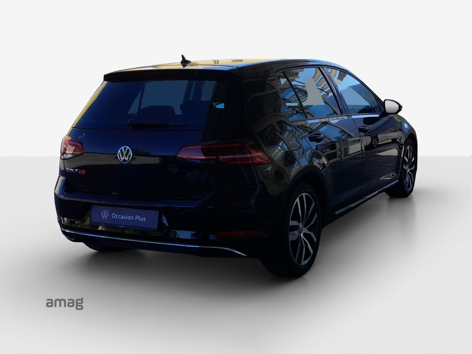 VW Golf SwissLine Plus, Petrol, Second hand / Used, Manual - 5