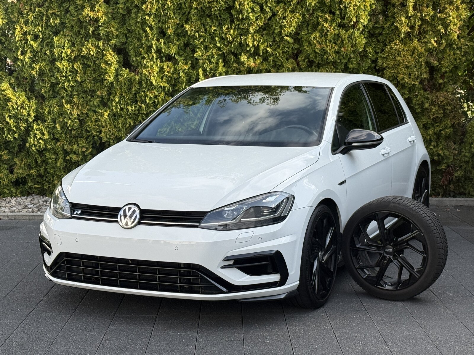 VW Golf 2.0 TSI R 4Motion / Face Lift - Digital-Cockpit / Fr, Benzin, Occasion / Gebraucht, Handschaltung - 3