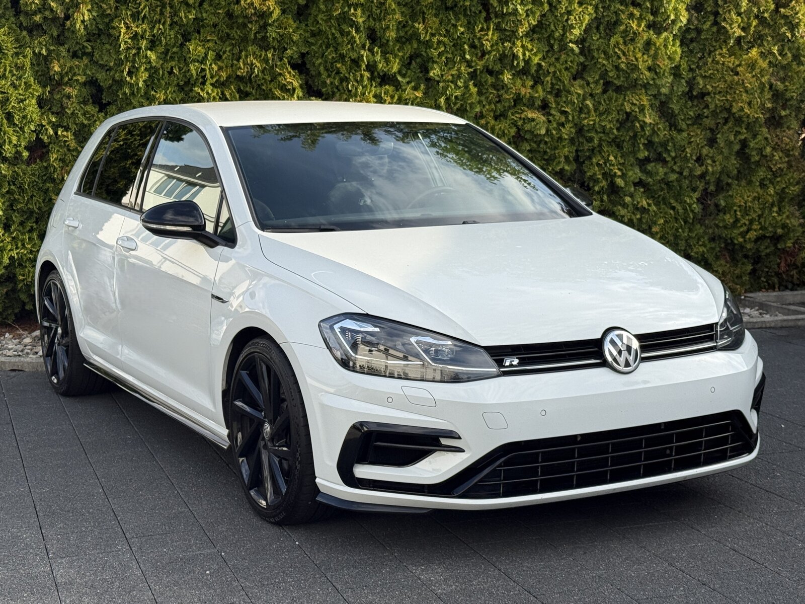 VW Golf 2.0 TSI R 4Motion / Face Lift - Digital-Cockpit / Fr, Benzin, Occasion / Gebraucht, Handschaltung - 5