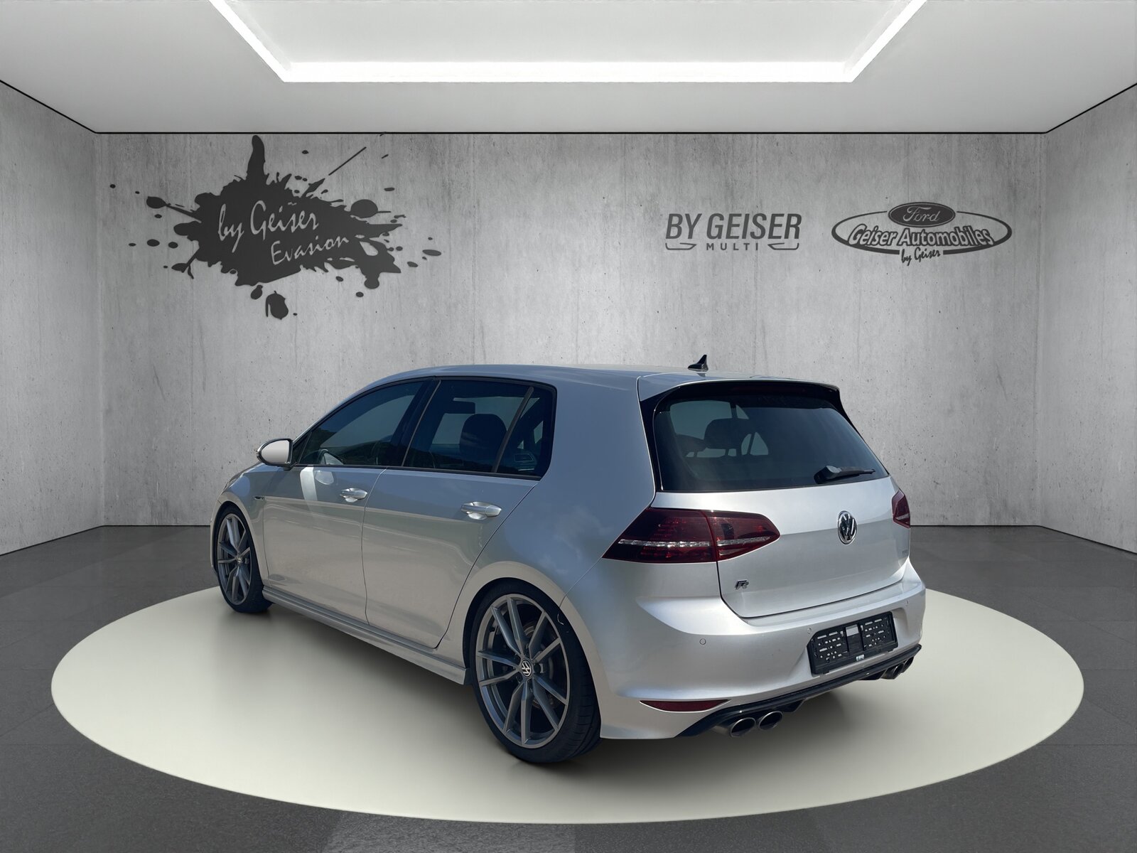VW Golf VII 2.0 TSI R 4motion, Essence, Occasion / Utilisé, Automatique - 4