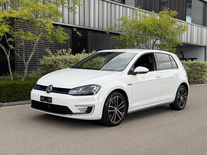VW Golf 1.4 TSI GTE DSG, Plug-in-Hybrid Petrol/Electric, Second hand / Used, Automatic