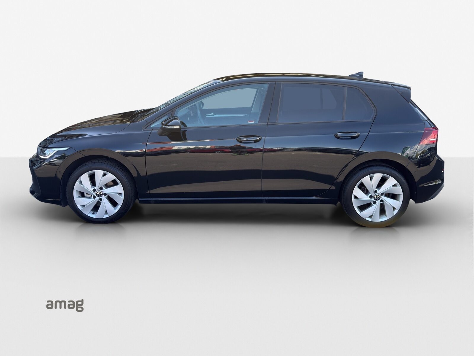 VW Golf PA Life, Petrol, Second hand / Used, Automatic - 2