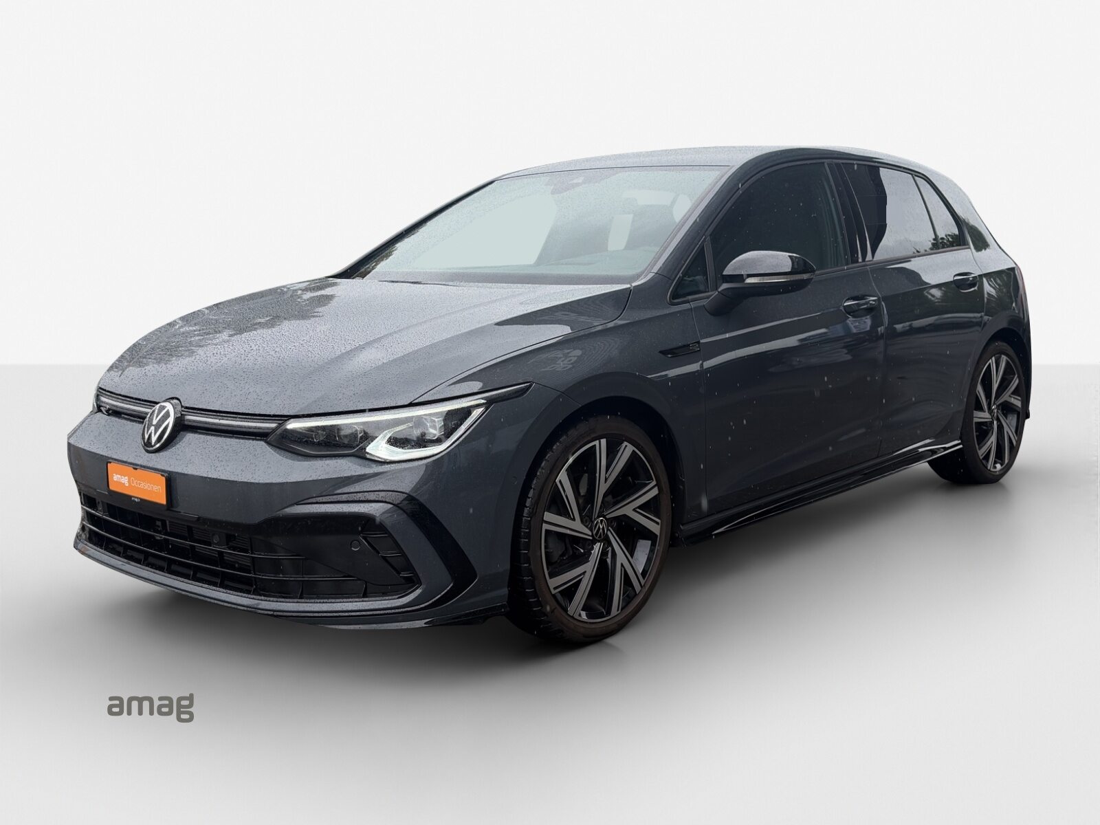 VW Golf R-Line