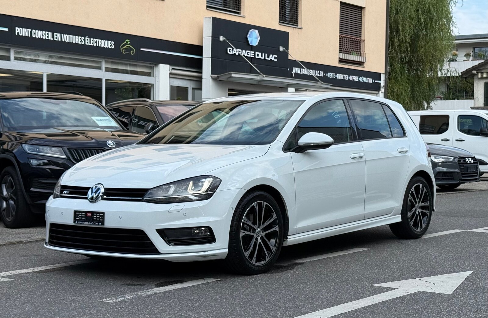 VW Golf 1.2 TSI Lounge R-Line DSG