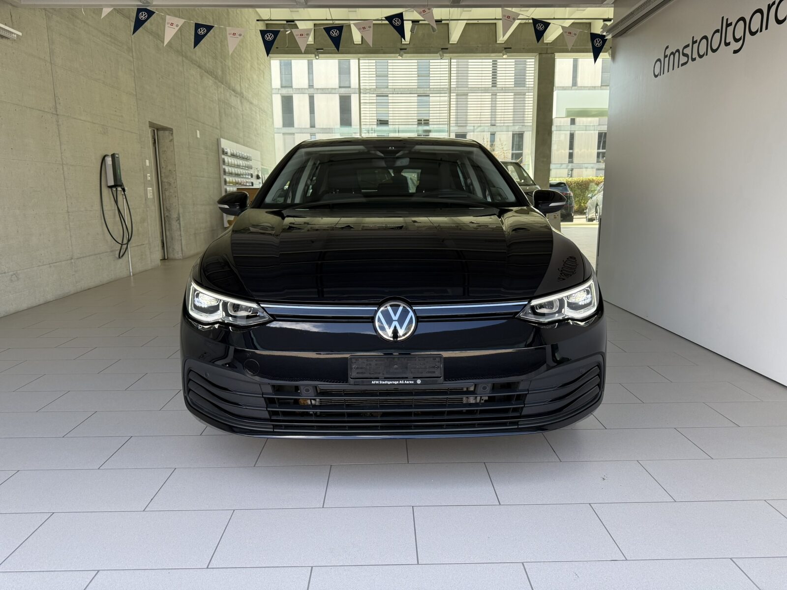 VW Golf Life SELECTION, Essence, Occasion / Utilisé, Automatique - 2