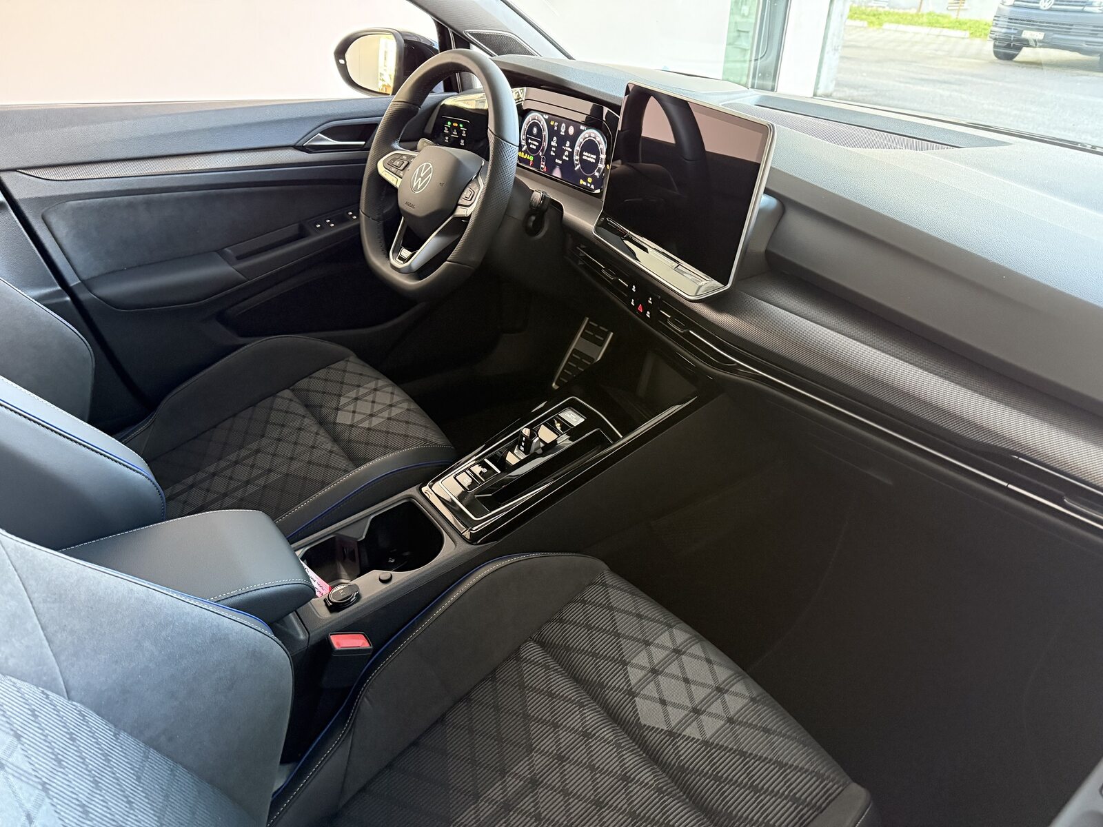 VW Golf  R-Line, Benzina, Occasioni / Usate, Automatico - 7