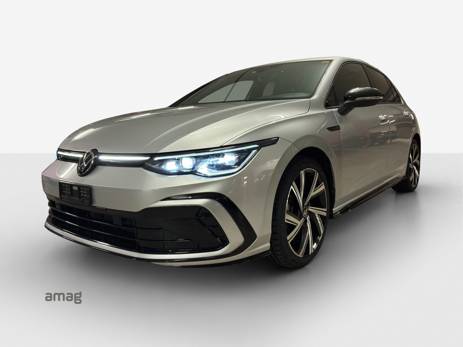 VW Golf R-Line