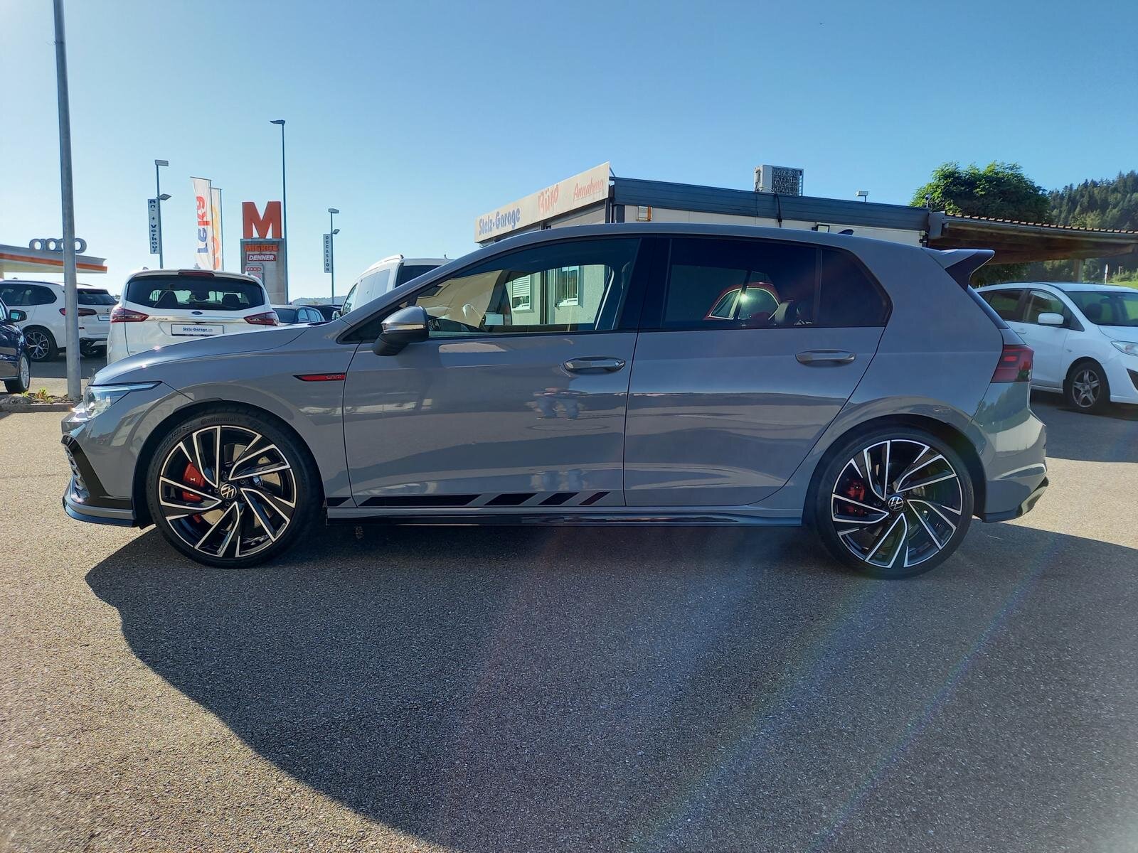 VW Golf VIII 2.0 TSI GTI Clubsport DSG, Petrol, Second hand / Used, Automatic - 3