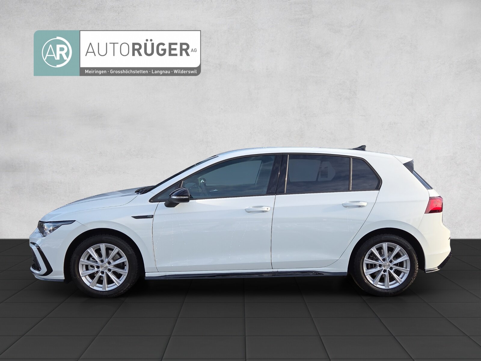 VW Golf 1.5 eTSI mHEV ACT R-Line 75 Edition DSG, Mild-Hybrid Benzin/Elektro, Occasion / Gebraucht, Automatik - 3