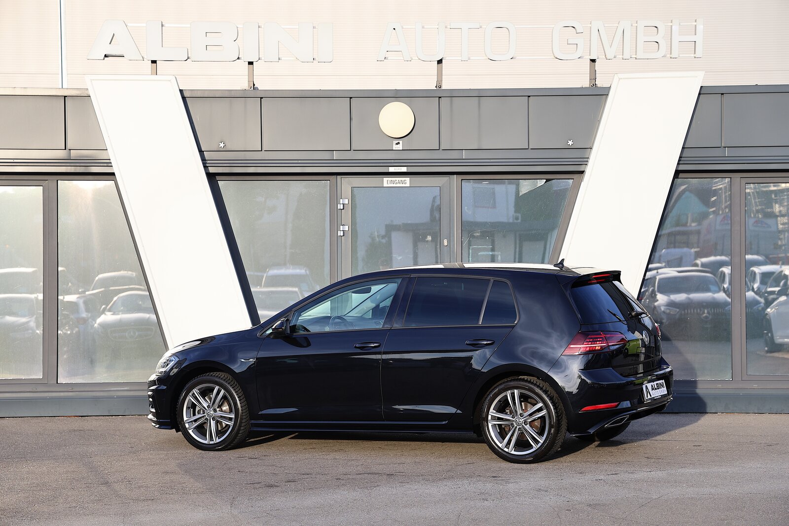 VW Golf VII 2.0 TDI R-Line, Diesel, Second hand / Used, Automatic - 4