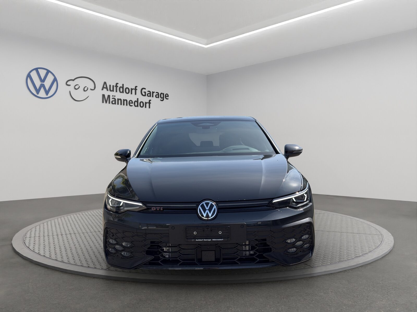 VW Golf GTI, Petrol, Second hand / Used, Automatic - 2