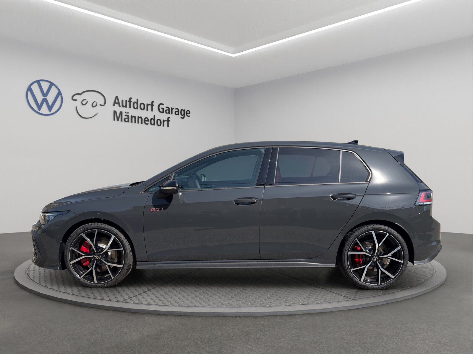 VW Golf GTI, Petrol, Second hand / Used, Automatic - 3