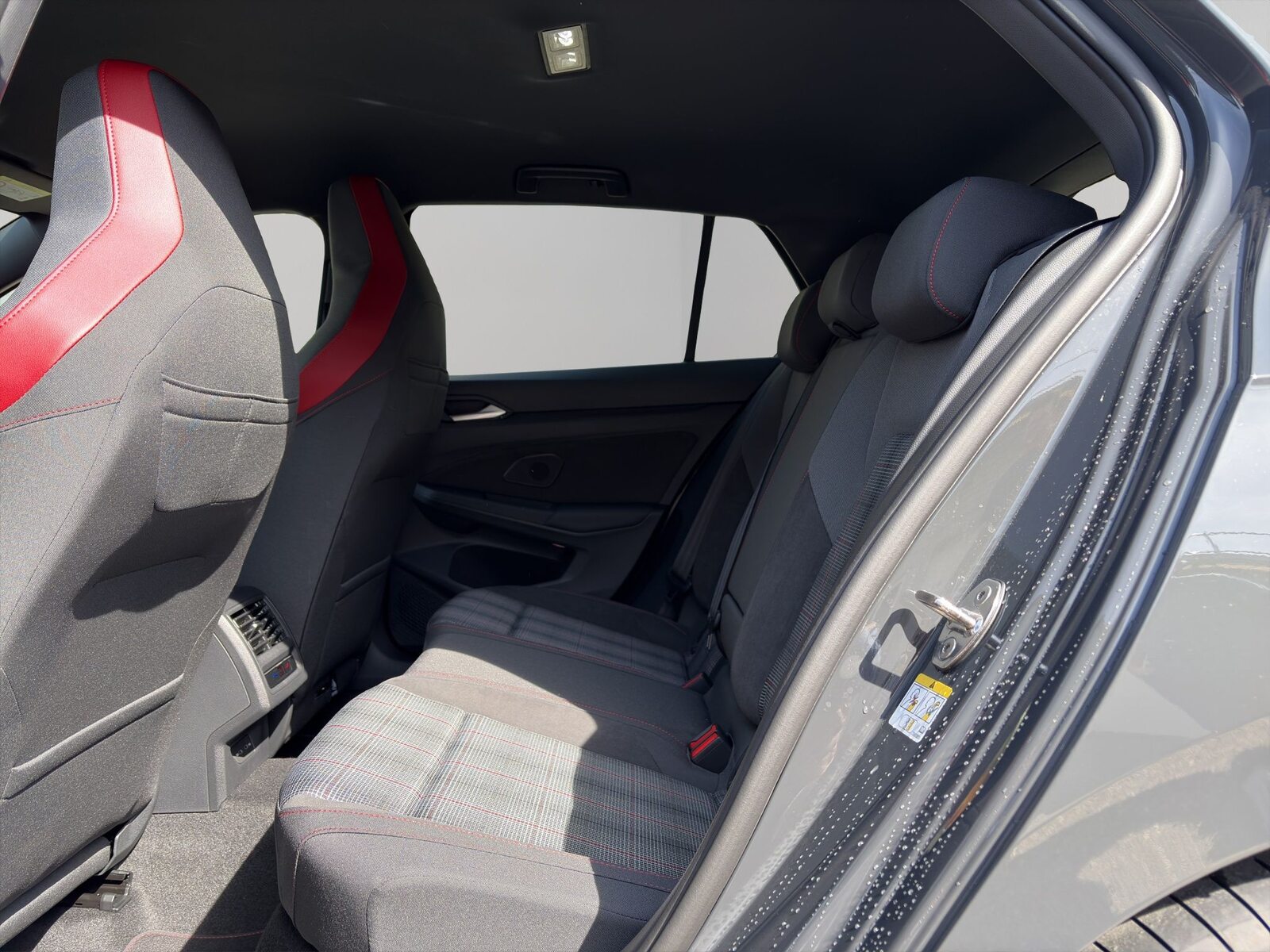 VW Golf GTI, Petrol, Second hand / Used, Automatic - 6