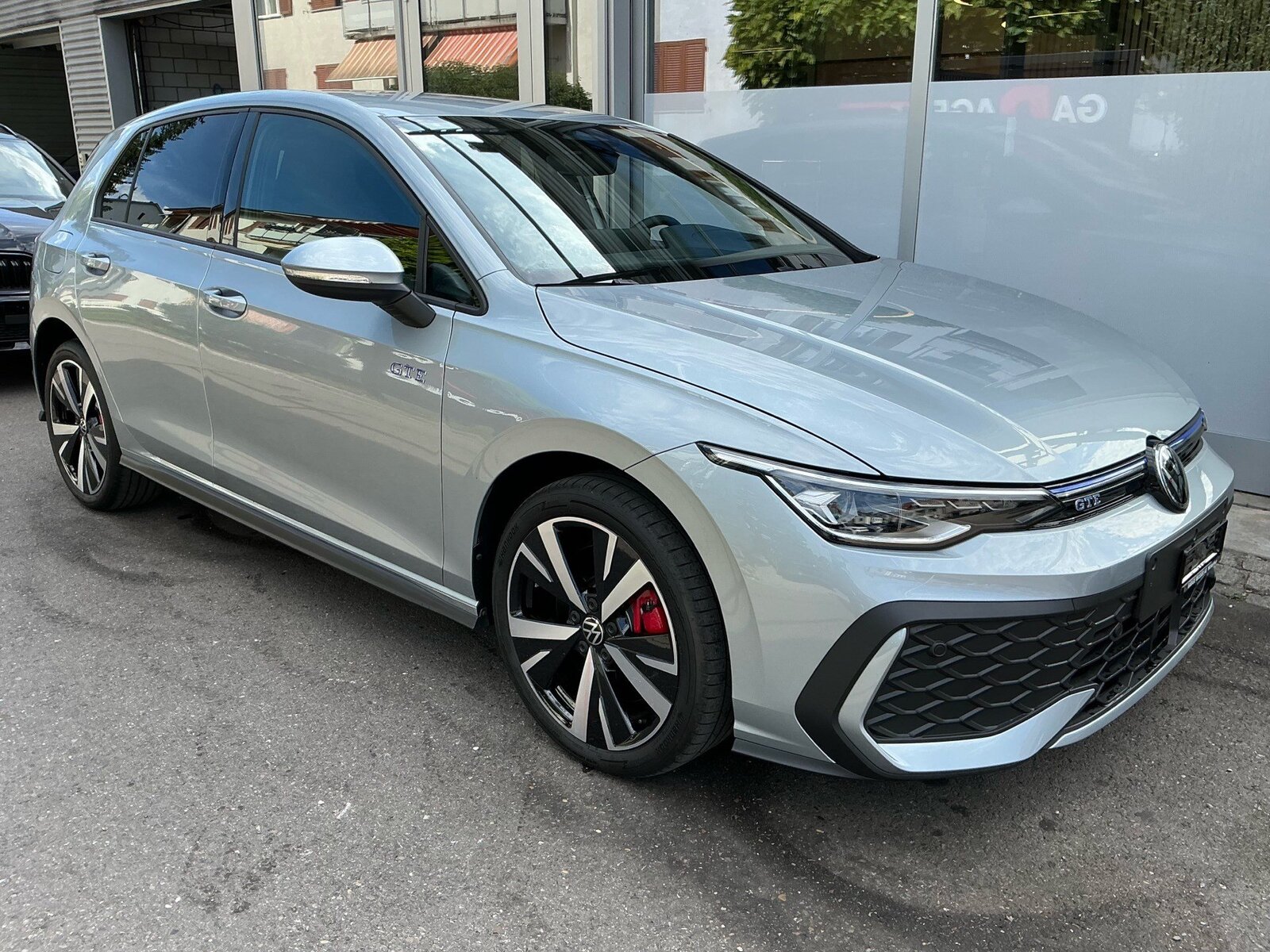 VW Golf GTE 1.5 TSI eHybrid 272 PS *** 5 JAHRE VW WERKSGARAN, Plug-in-Hybrid Benzin/Elektro, Occasion / Gebraucht, Automatik - 3