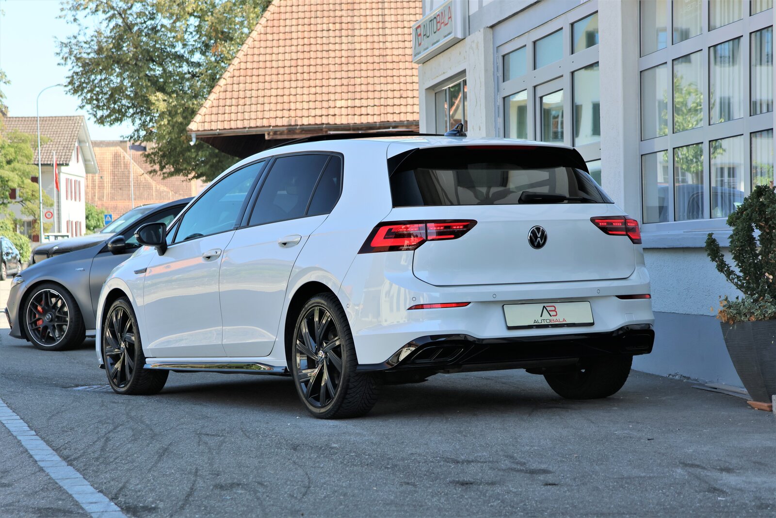 VW Golf 1.5 eTSI mHEV ACT R-Line DSG, Hybride Léger Essence/Électricité, Occasion / Utilisé, Automatique - 3