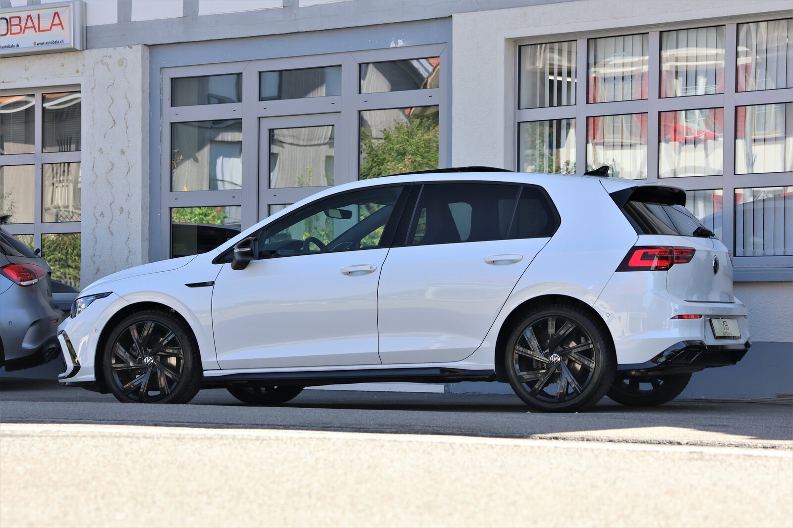 VW Golf 1.5 eTSI mHEV ACT R-Line DSG, Hybride Léger Essence/Électricité, Occasion / Utilisé, Automatique - 4