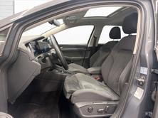 VW Golf VIII 2.0 TSI Style DSG, Petrol, Second hand / Used, Automatic - 7