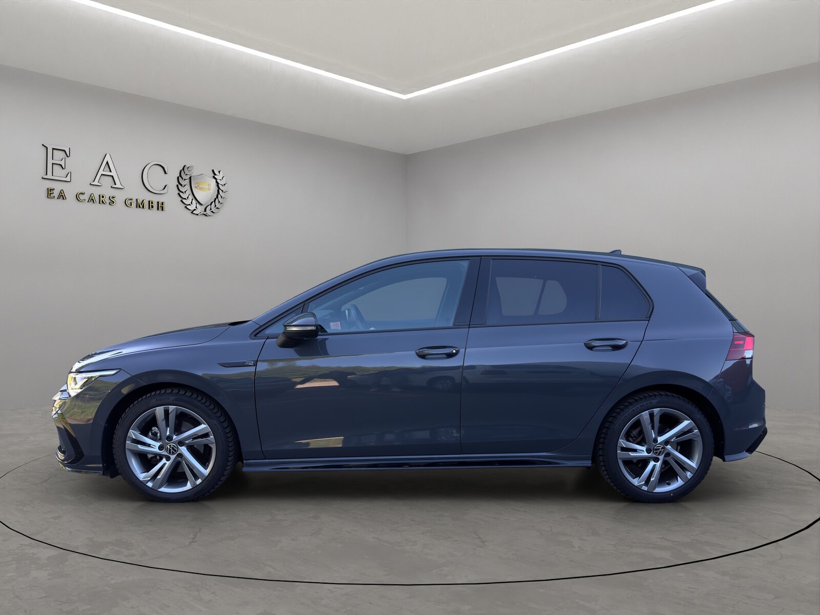VW Golf 1.5 e TSI R-Line DSG, Mild-Hybrid Benzin/Elektro, Occasion / Gebraucht, Automatik - 2