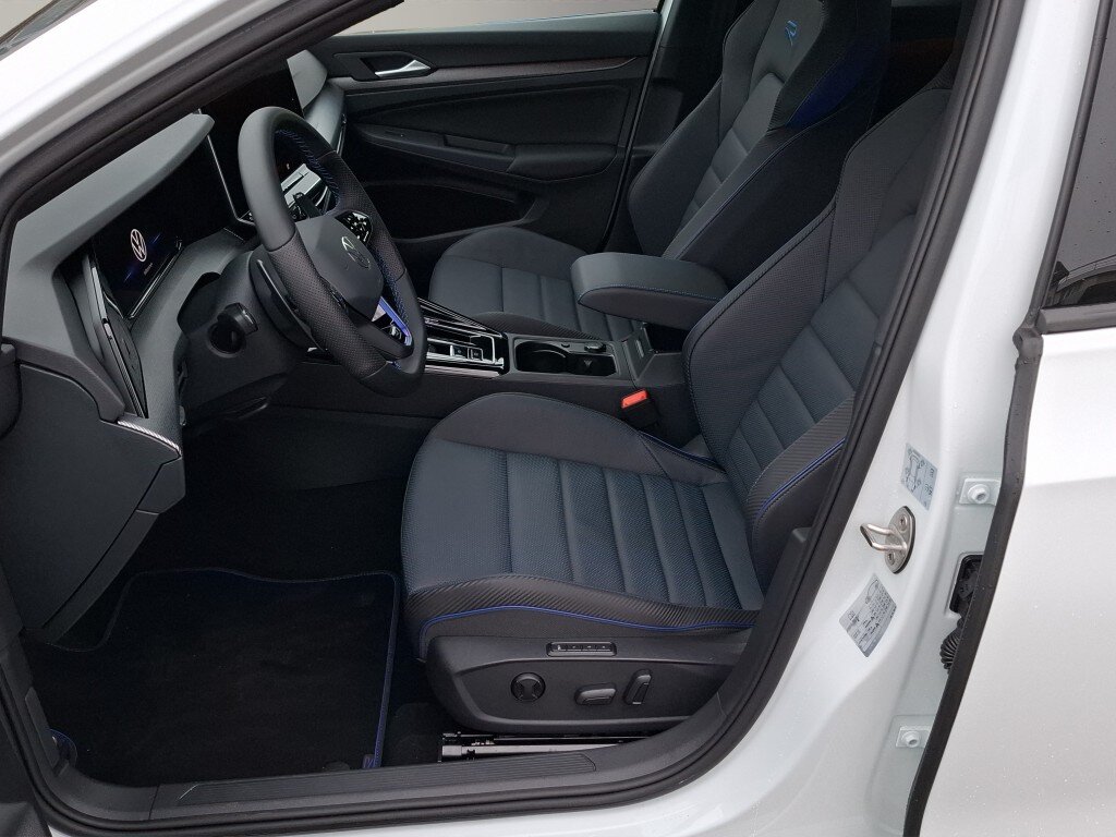 VW Golf VIII 2.0 TSI R DSG 4motion, Essence, Occasion / Utilisé, Automatique - 3