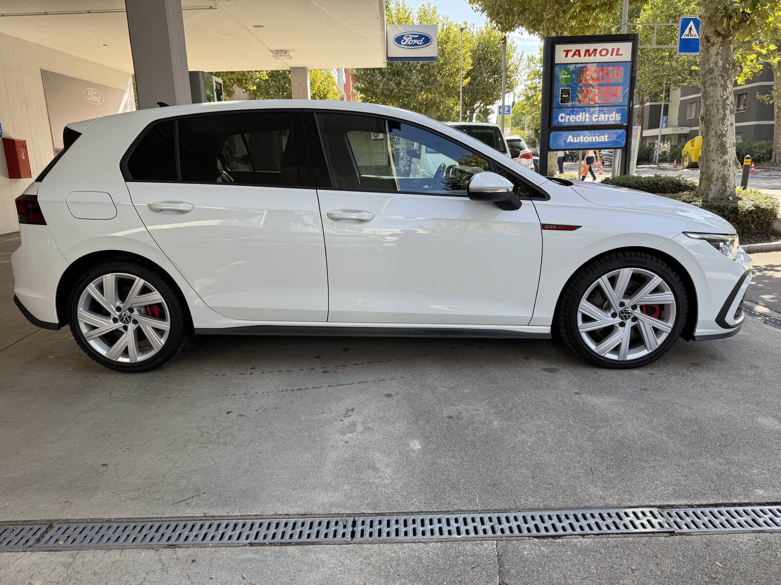 VW Golf VIII 2.0 TSI GTI DSG, Petrol, Second hand / Used, Automatic - 5