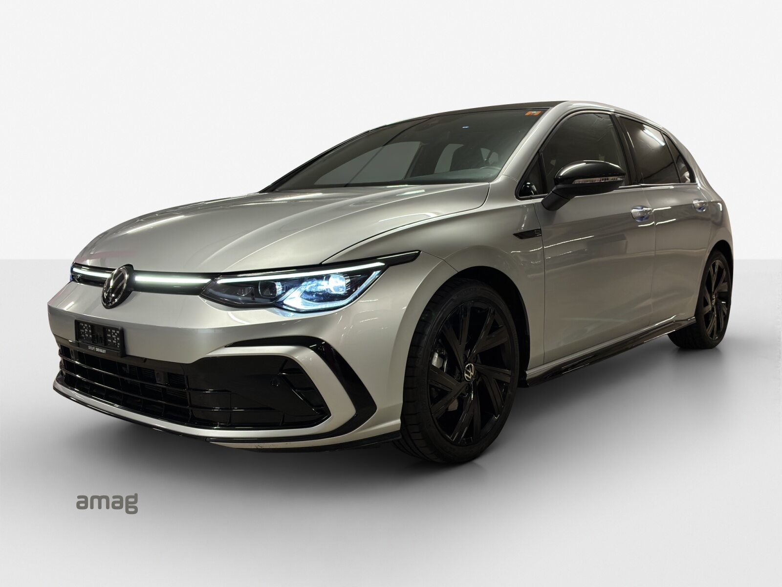 VW Golf R-Line