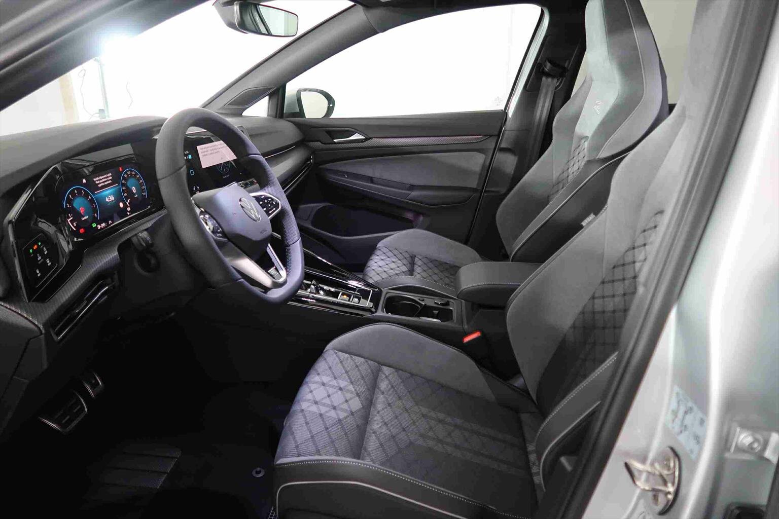 VW Golf 8 1.5 eTSI mHEV R-Line DSG, Hybride Leggero Benzina/Elettrica, Occasioni / Usate, Automatico - 6