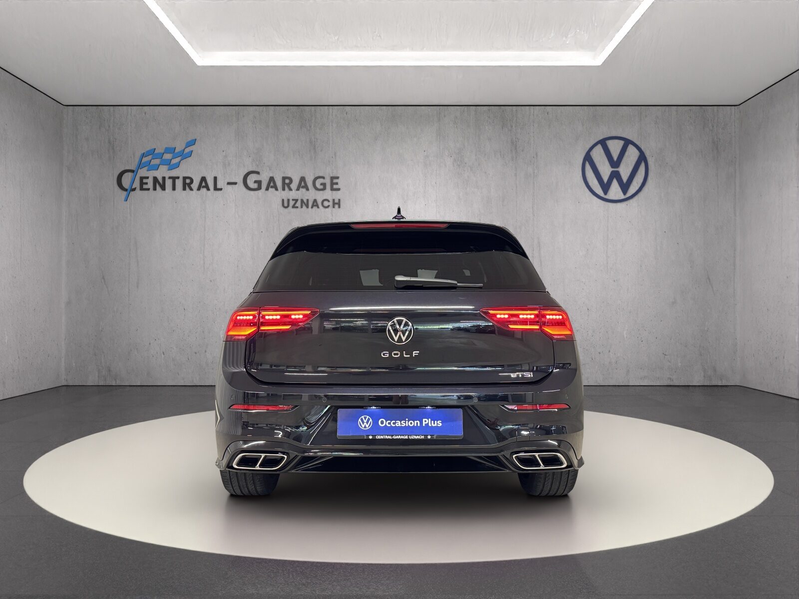 VW Golf R-Line, Petrol, Second hand / Used, Automatic - 4