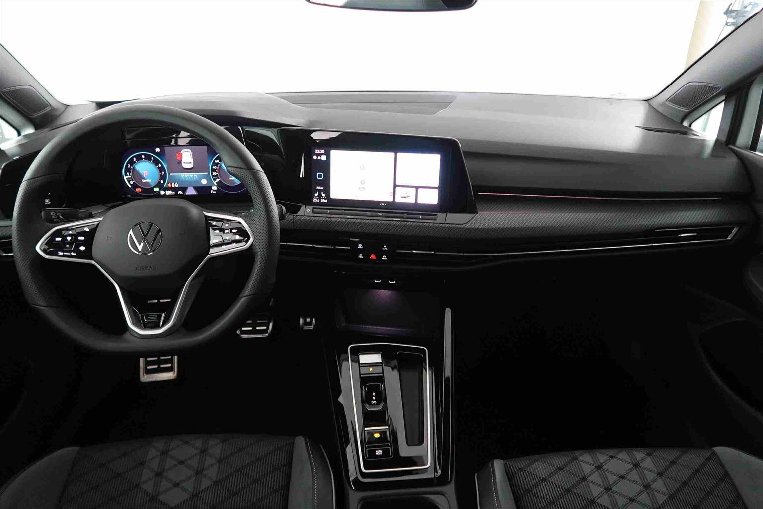 VW Golf 8 1.5 eTSI mHEV R-Line DSG, Hybride Léger Essence/Électricité, Occasion / Utilisé, Automatique - 5
