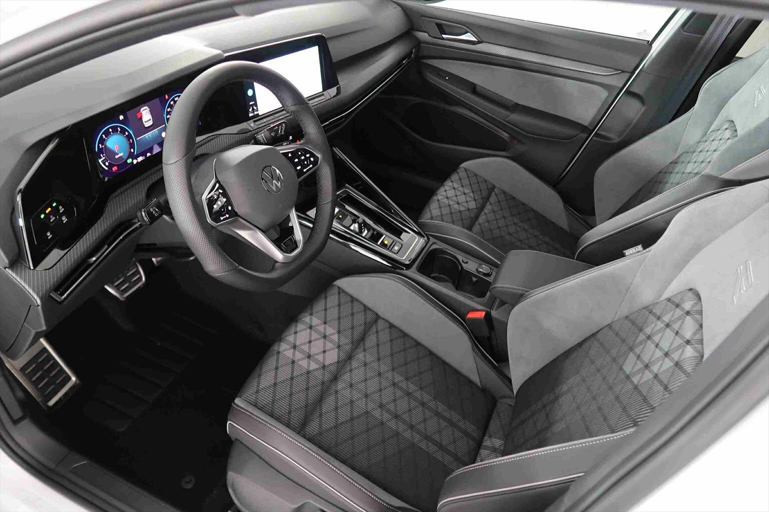 VW Golf 8 1.5 eTSI mHEV R-Line DSG, Hybride Léger Essence/Électricité, Occasion / Utilisé, Automatique - 6