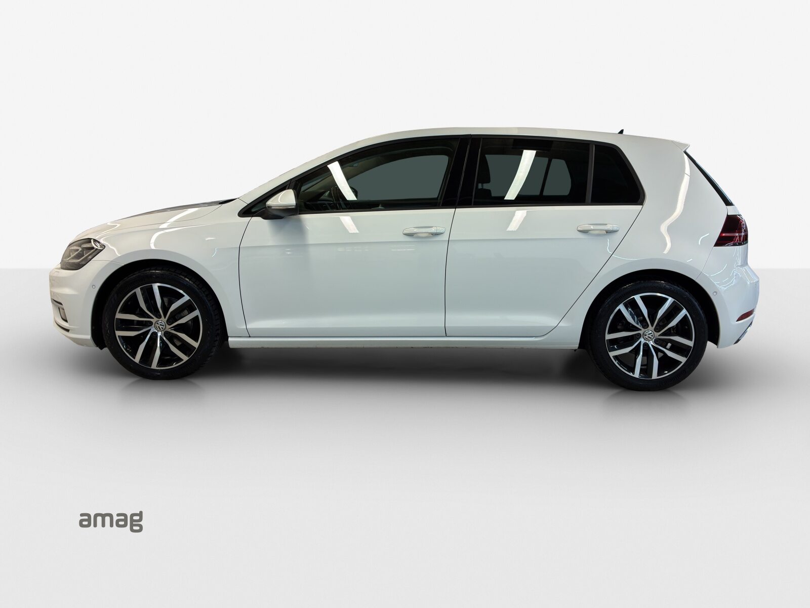 VW Golf Comfortline 70th anniversary, Petrol, Second hand / Used, Automatic - 2