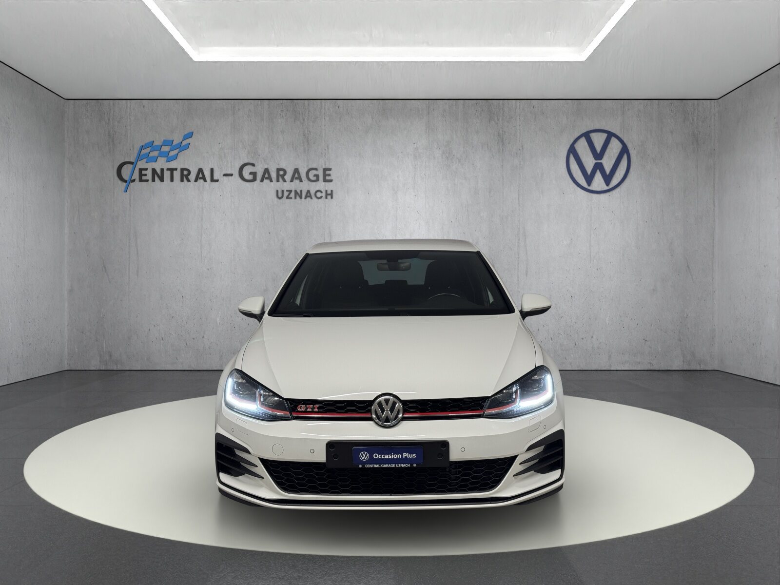 VW Golf 2.0 TSI GTI Perform, Petrol, Second hand / Used, Automatic - 3