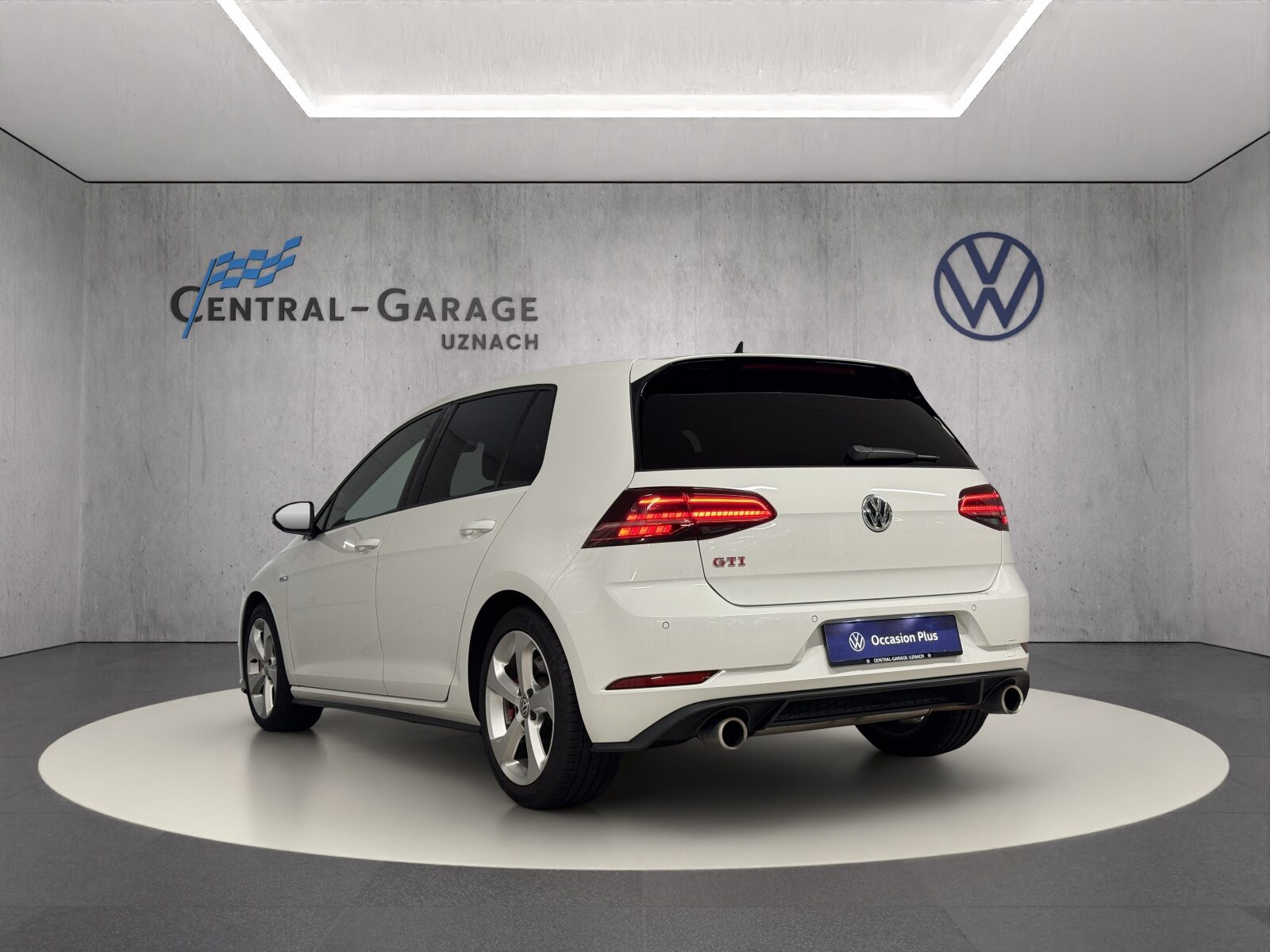 VW Golf 2.0 TSI GTI Perform, Petrol, Second hand / Used, Automatic - 4